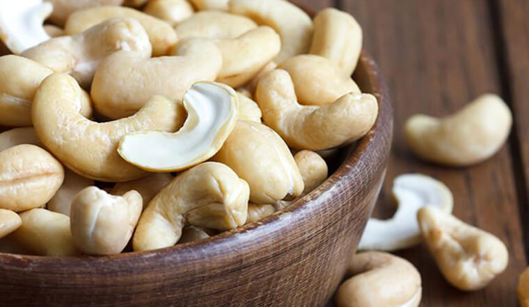 Unlock the Health Benefits of Cashew Nuts & Discover Delicious Cashew-Based Foods